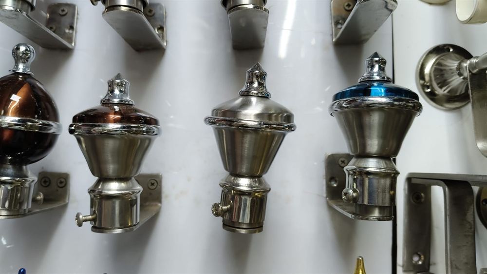 Decorative Curtain Rod Finials with Wall Brackets