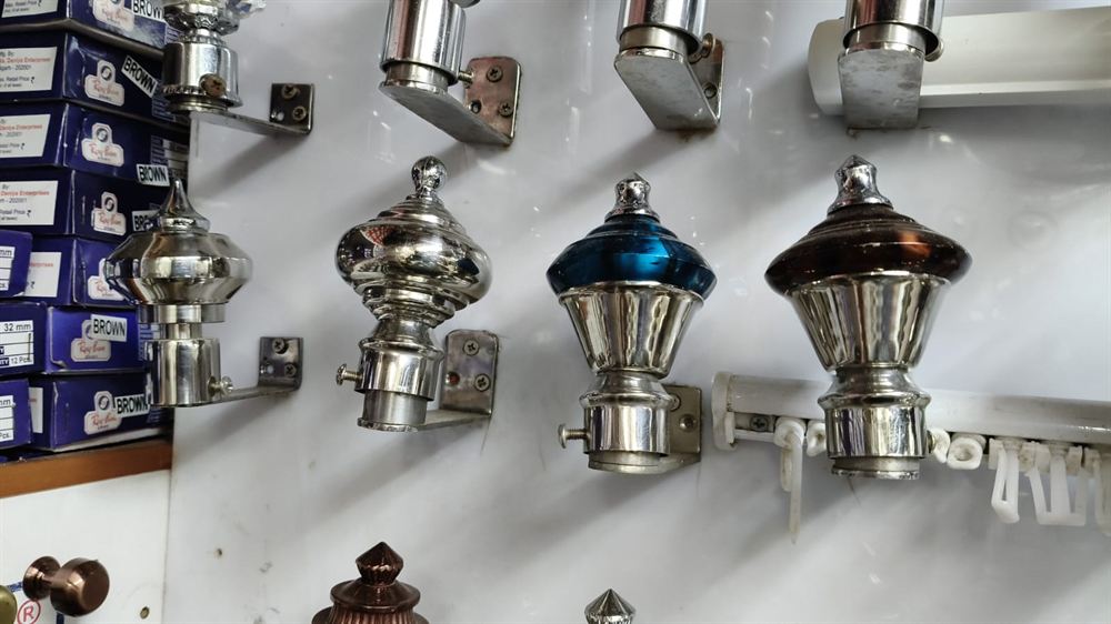 Decorative Curtain Rod Finials with Bracket Mounts