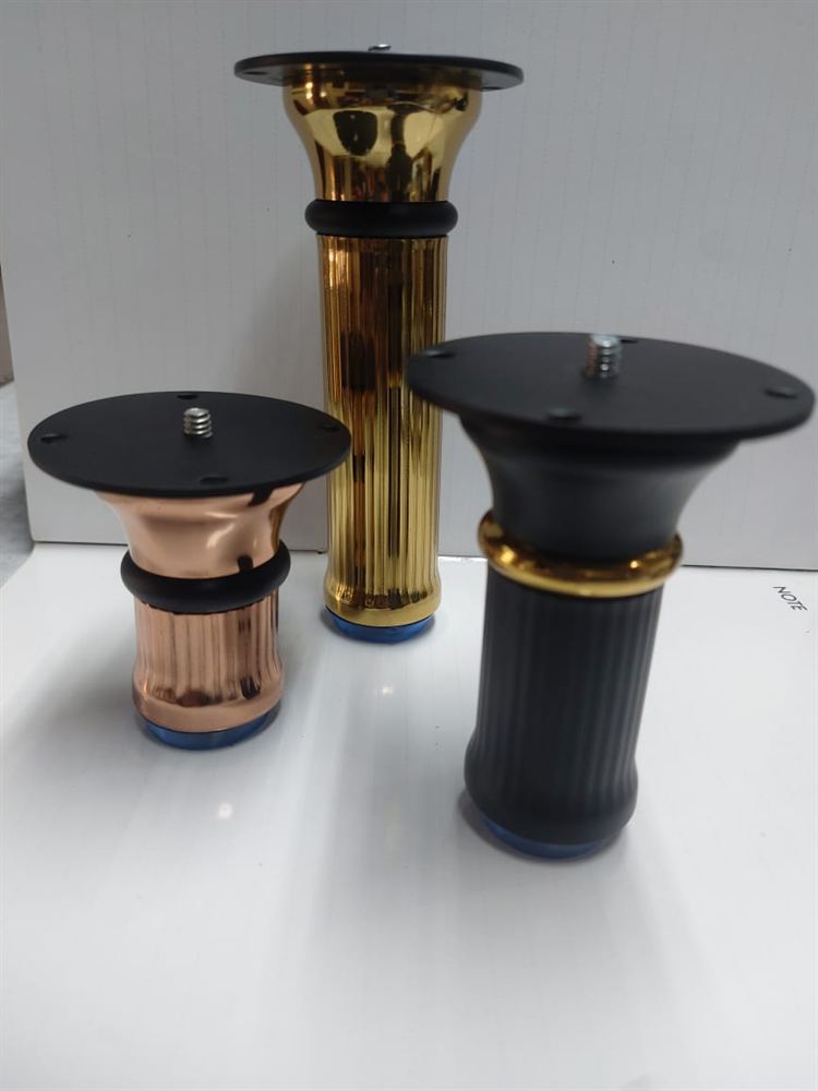 Decorative Fluted Furniture Legs with Mounting Plates