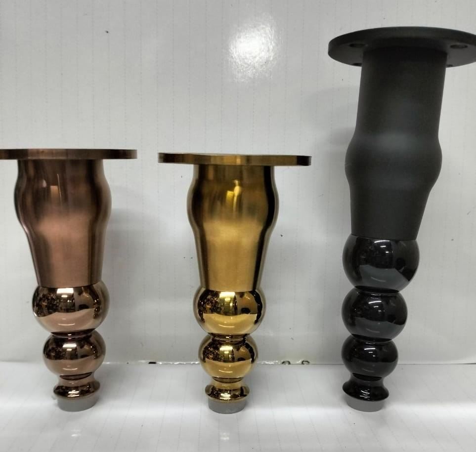 Decorative Turned Furniture Legs with Ball Feet